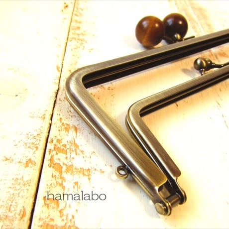 【HA-2086】親子口金18cm(ちょっと大きな茶色の木玉×アンティークゴールド)