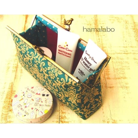 在庫調整で今だけ30％引き！【HA-1538】19cm浮き足口金/ちょっと大きな紫色の木玉(アンティークゴールド)