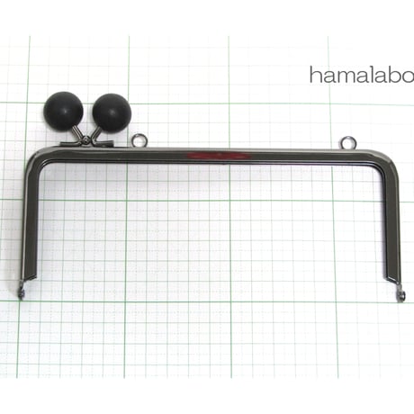 (復活販売)【HA-132】<横ひねり>18cm/角型の口金(ちょっと大きな黒色の木玉×ブラック)・カン付き
