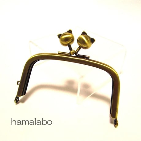 【HA-1460】9.9cm/くし型の口金(ネコ玉×アンティークゴールド)