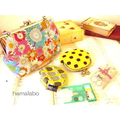 【KT-2030】仕切りがま口のシンプルポーチの型紙＆レシピ【19cm/三枚口用】