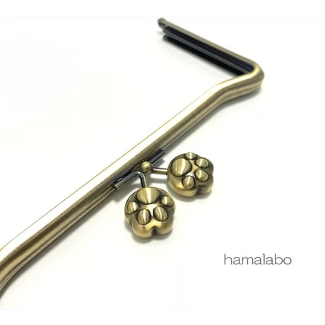 【HA-2516】18cmＭ字型(ネコ耳型)の口金（大きな肉球×アンティークゴールド)