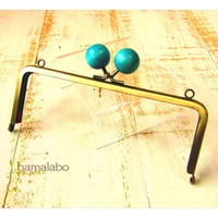 【HA-2166】15cm/角型(ちょっと大きな紺色の木玉×アンティークゴールド)・カン付き