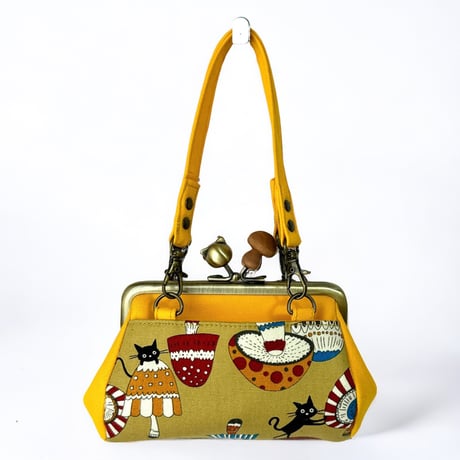 (販売休止予定)【HA-2382】12cm角型口金/ネコ玉×薄茶色の細キノコ/アンティークゴールド