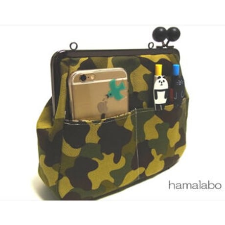 【HA-1223】18cm/角型(ちょっと大きな木玉/抹茶色と紫色のミックス)・カン付き