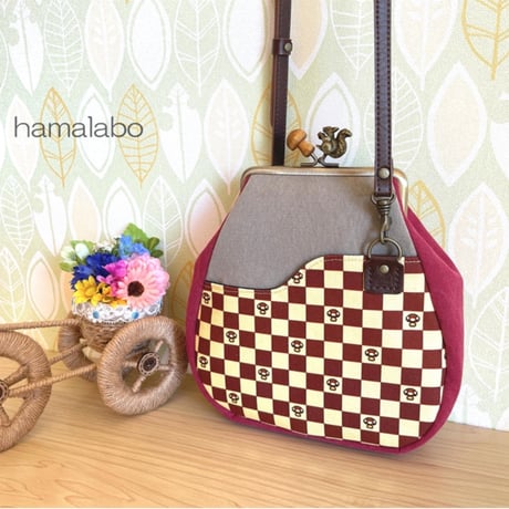 【KT-2132】【サコッシュ風】がま口ポケットショルダーポーチ(丸底マチあり)の型紙＆レシピ【12cm/角型用】