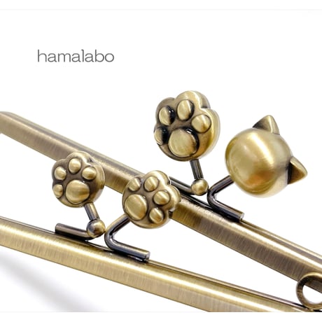 がま口の日セール！大特価！【HA-2444】18cm/角型(大きな肉球×大きなネコ玉)/アンティークゴールド