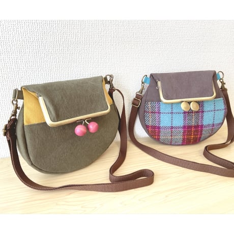 在庫調整で今だけ30％引き！【HA-b1123】12cm角型口金/コトリ型(ミックス小鳥)/ゴールド