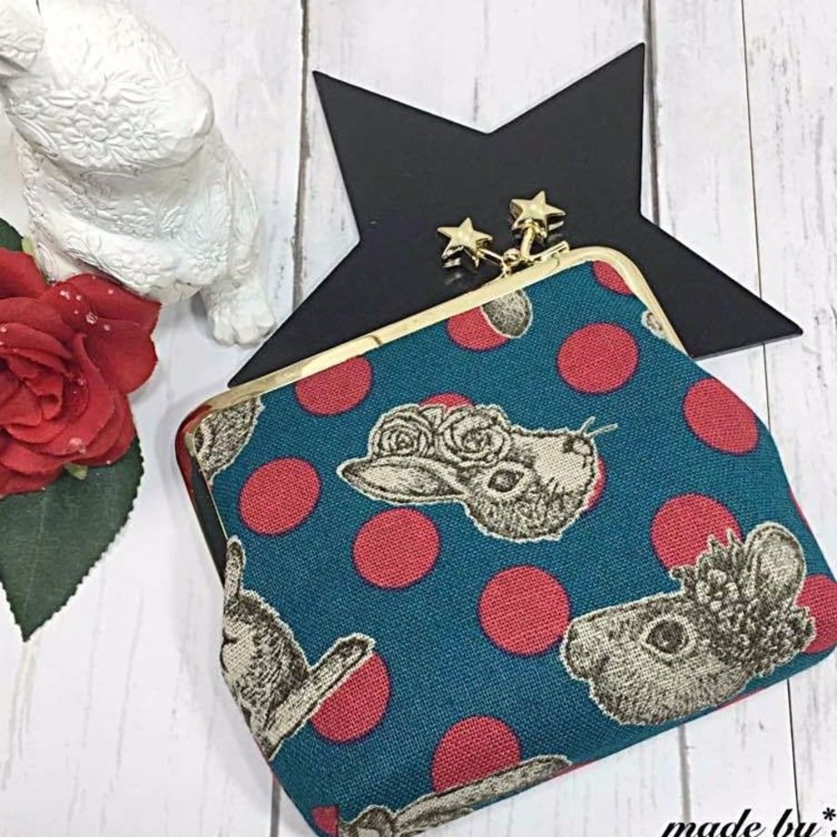 59cb48913210d54cb7000142