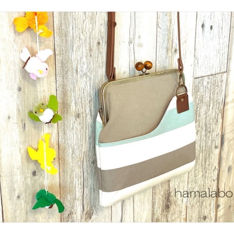 【KT-2099】ペタンコ版！がま口ポケットショルダーバッグの型紙＆レシピ【24cm/角型用】