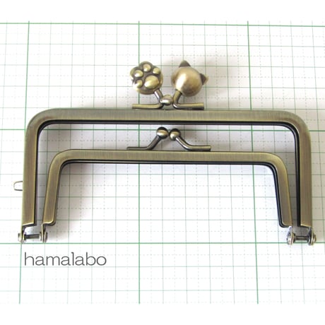 【HA-1421】親子口金 12cm(ネコ玉×肉球×アンティークゴールド)