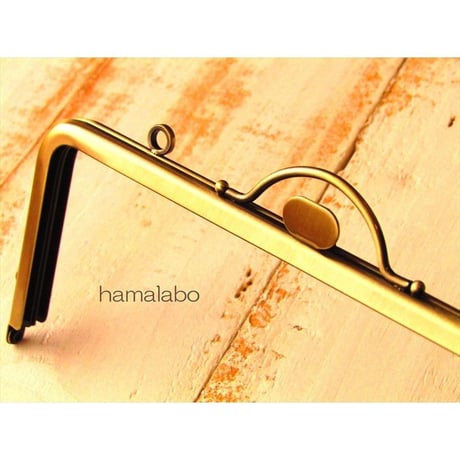 【HA-1574】持ち手付きの押し口金18cm/角型(アンティークゴールド)・カン付き