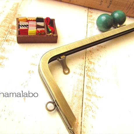 【HA-1831】27cm角型 兼用カン口金(大きな紺色の木玉×アンティークゴールド)＋(プラス)