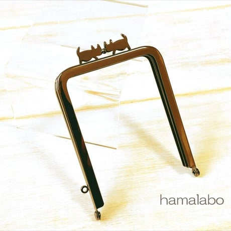 【HA-2038】ぽっちゃりネコ太の口金 7.5cm角型/足長タイプ (ブラック)