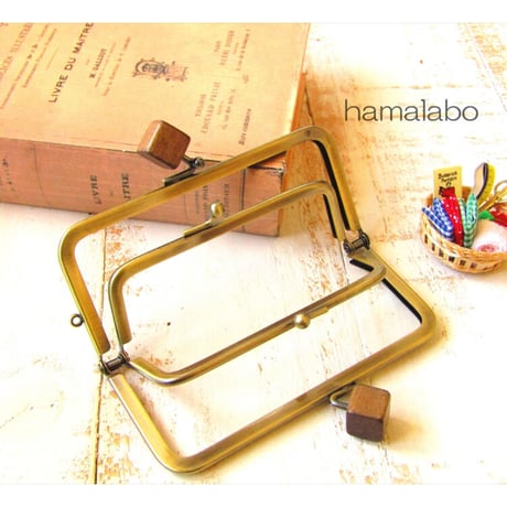 【HA-1762】親子口金 12cm(茶色の木キューブ×アンティークゴールド)