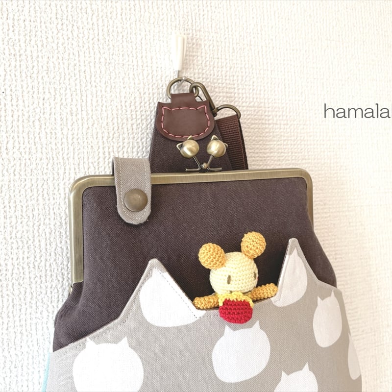 ツムツム 黒猫 まねきねこ 前掛け ボディバッグ ツムツム 黒猫 まねきねこ 前掛け ボディバッグ ツムツム様専用