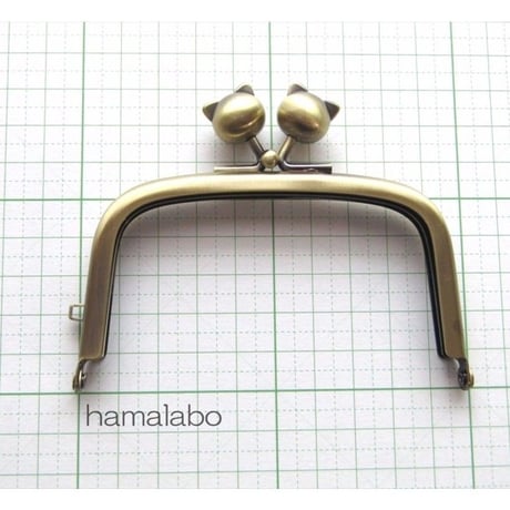 【HA-1460】9.9cm/くし型の口金(ネコ玉×アンティークゴールド)