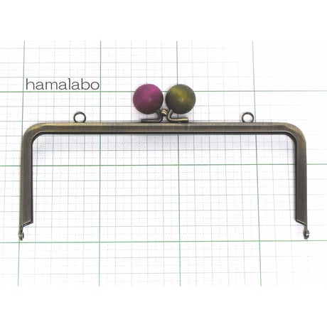 【HA-1223】18cm/角型(ちょっと大きな木玉/抹茶色と紫色のミックス)・カン付き
