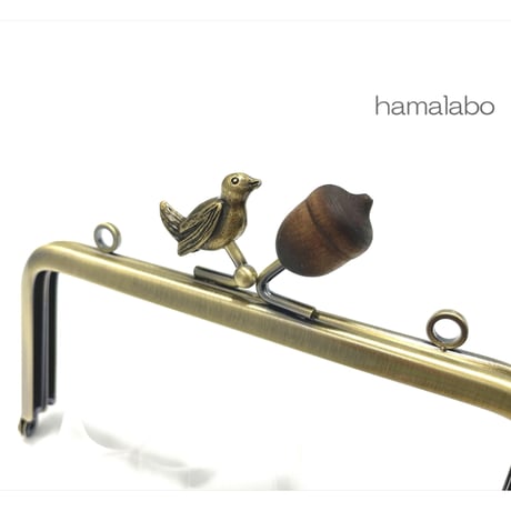 【HA-2412】12cm角型口金/小鳥のピースケ×茶色のどんぐり/アンティークゴールド/カン付き