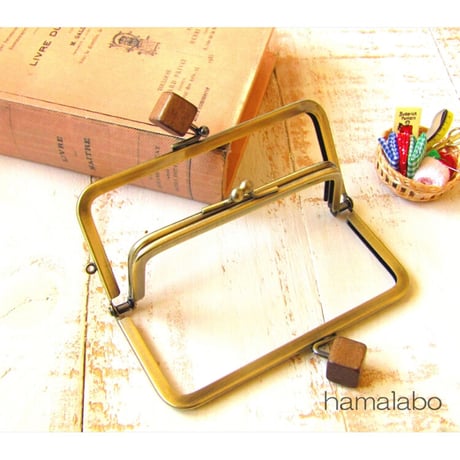 【HA-1762】親子口金 12cm(茶色の木キューブ×アンティークゴールド)