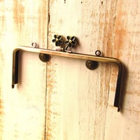 【HA-402】メタルフラワー口金(18cm角型/ブラック×アンティーク)・カン付き