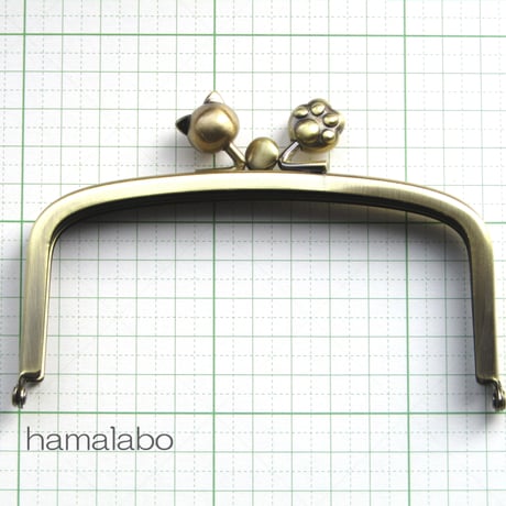 【HA-462】三枚口(二口口金)12cm/(ネコ玉×肉球×アンティークゴールド)