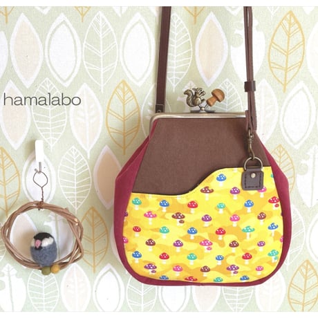 【KT-2132】【サコッシュ風】がま口ポケットショルダーポーチ(丸底マチあり)の型紙＆レシピ【12cm/角型用】