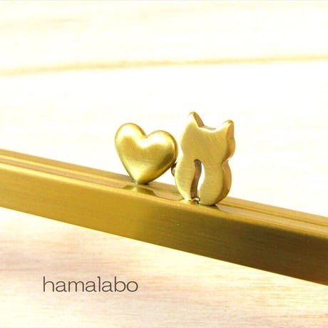 【HA-2007】ハート猫(ネコラブ)の口金 19cm浮き足(アンティークゴールド)