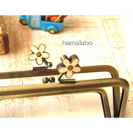 【HA-1747】親子口金 12cm(メタルフラワー白×アンティークゴールド)