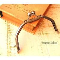 在庫調整で今だけ30％引き！【HA-1603】台形型の口金13cm/(アメ玉×シルバー)