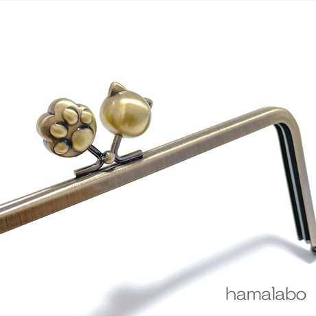 がま口の日セール！大特価！【HA-2444】18cm/角型(大きな肉球×大きなネコ玉)/アンティークゴールド