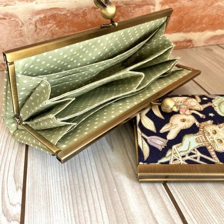 【HA-1753】19cm浮き足口金/ウサギ玉×ネコ玉(アンティークゴールド)