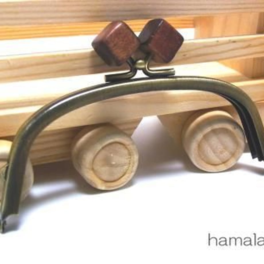 5b6a213550bbc34e2a003e46