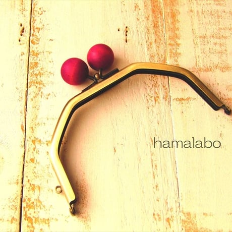 在庫調整で今だけ30％引き！【HA-1607】台形型の口金13cm/(ちょっと大きな紫色の木玉×アンティークゴールド)