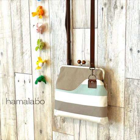 【KT-2099】ペタンコ版！がま口ポケットショルダーバッグの型紙＆レシピ【24cm/角型用】