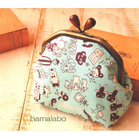 【HA-1606】台形型の口金13cm/(ちょっと大きな茶色の木玉×アンティークゴールド)