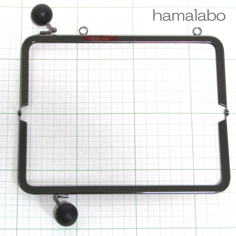 (復活販売)【HA-132】<横ひねり>18cm/角型の口金(ちょっと大きな黒色の木玉×ブラック)・カン付き