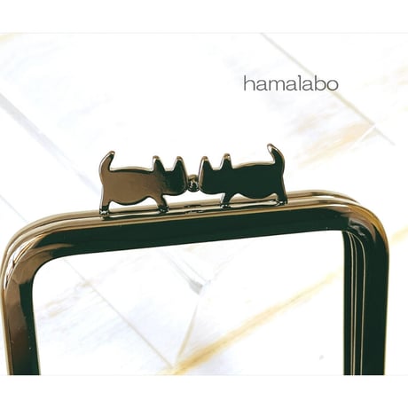 【HA-2038】ぽっちゃりネコ太の口金 7.5cm角型/足長タイプ (ブラック)