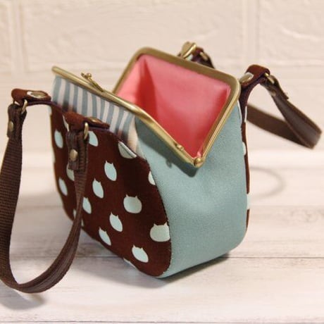 【対象口金購入で無料ダウンロード】12cm角型口金用(丸底あおりポーチ)/嬢さんの型紙(KT-S2006)