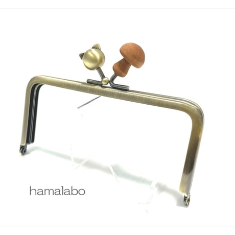 (販売休止予定)【HA-2382】12cm角型口金/ネコ玉×薄茶色の細キノコ/アンティークゴールド