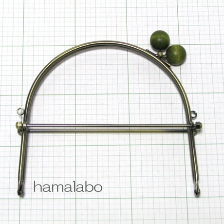 【HA-384】16cmベンリー口金/(ちょっと大きな抹茶色の木玉×アンティークゴールド)・カン付き