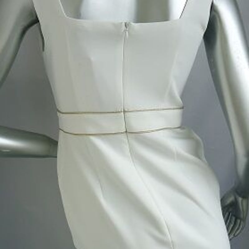 ベルトストラップワンピース pium クロステープベルトミニワンピース – pium