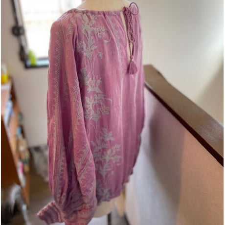コットンスラブボイル　花柄xスモック刺繍　 チュニック　ビッグスリーブブラウス　#2314001