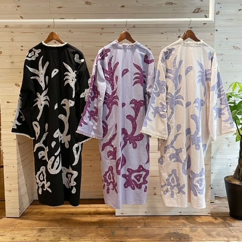 コットン アップリケ刺繍 KIMONOガウン #2111201 | anotherbazaar