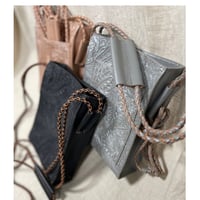 カービングレザー サコッシェ／ショルダーストラップ付きミニバッグ/ヴィンテージ加工/SE58013