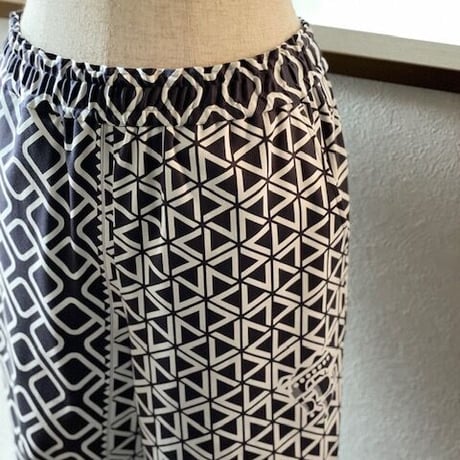 綿テンセルモダールストレッチ海賊プリント 裾リブパンツ#2136208