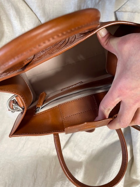 カービング ビンテージ ショルダーバッグ 70s カービング レザー ショルダーバッグ 茶 - Sixpacjoe Web Shop