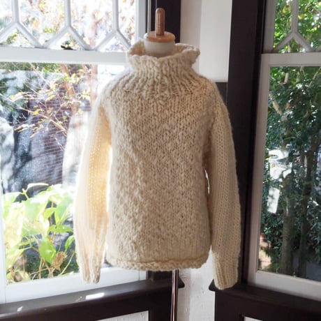 #1947014 TT ウール手編みニットタートルネック　WOOL 100%