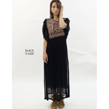 ジョーゼットアンティーク刺繍パッチドレープスリーブワンピース#1813017