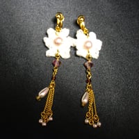 “Jewel Box”レースモチーフイヤリング（ピアス）